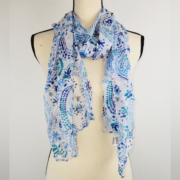 Grace - Blue White Boho Foulard main image 1